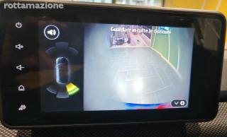 DACIA Sandero usata, con Touch screen
