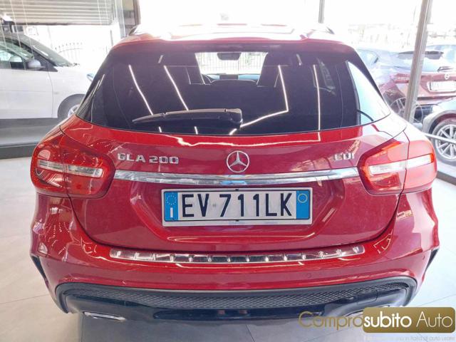 MERCEDES-BENZ GLA 200 usata, con Chiusura centralizzata