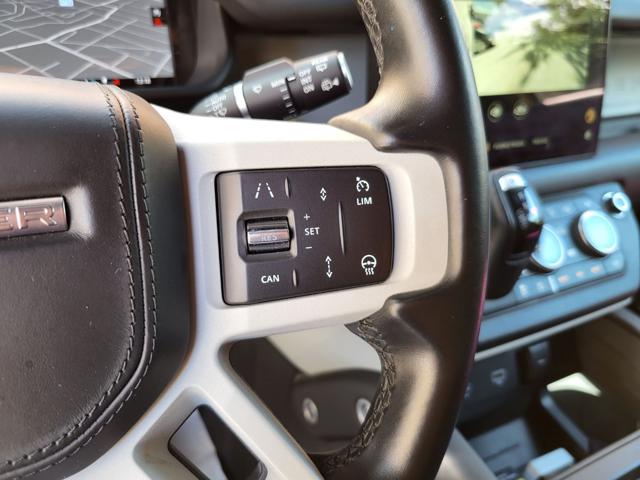LAND ROVER Defender usata, con Fendinebbia