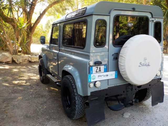 LAND ROVER Defender usata, con Cerchioni in acciaio