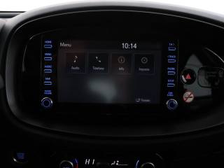 TOYOTA Aygo X usata, con Autoradio digitale
