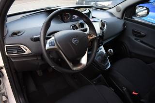 LANCIA Ypsilon usata, con Autoradio