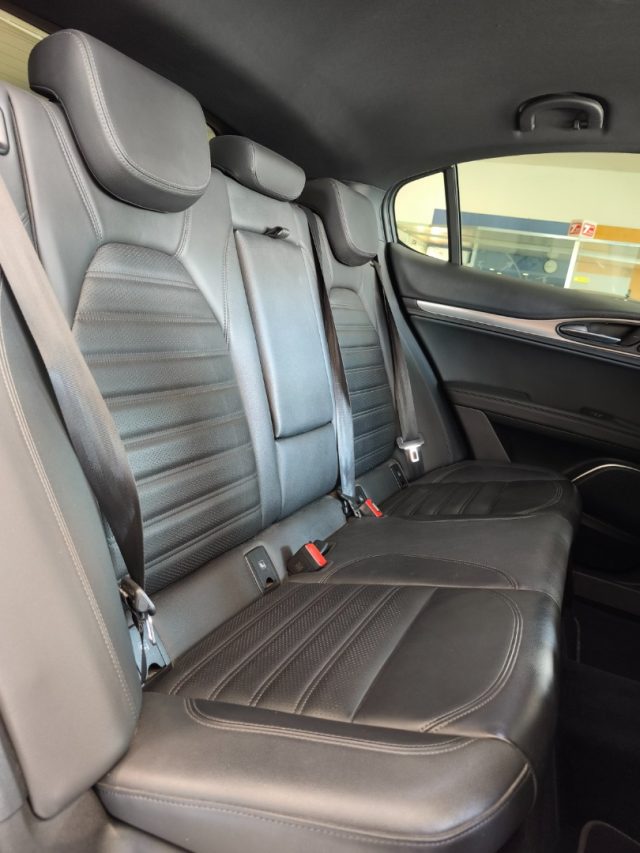 ALFA ROMEO Stelvio usata, con Interni in pelle