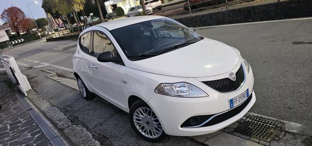 LANCIA Ypsilon usata, con Controllo trazione