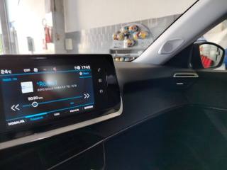 PEUGEOT 2008 usata 26