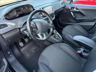 PEUGEOT 208 usata, con Alzacristalli elettrici