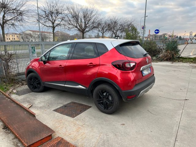 RENAULT Captur usata, con ABS