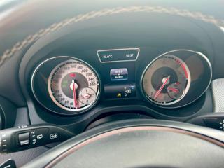 MERCEDES-BENZ GLA 200 usata 23