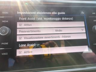 VOLKSWAGEN T-Roc usata, con Sensori di parcheggio posteriori