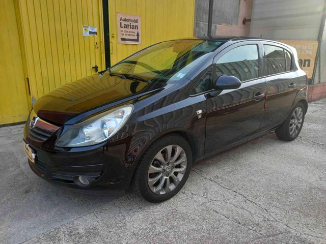 OPEL Corsa usata, con Airbag