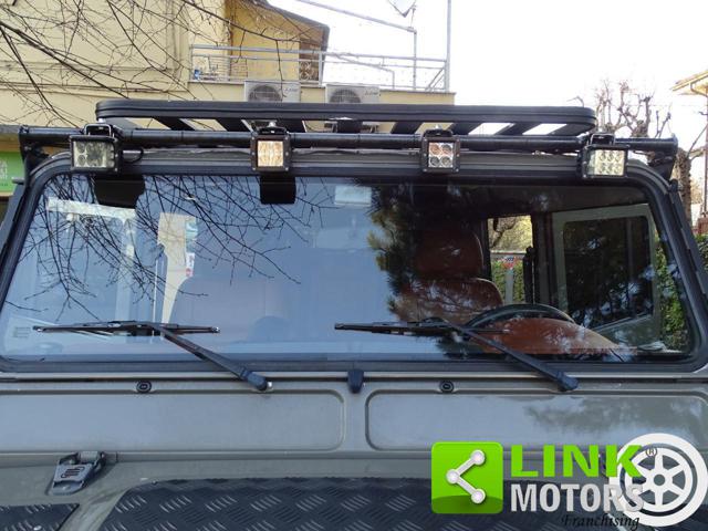 LAND ROVER Defender usata 22