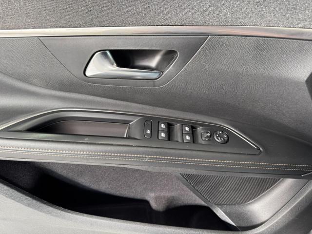 PEUGEOT 5008 usata, con Servosterzo