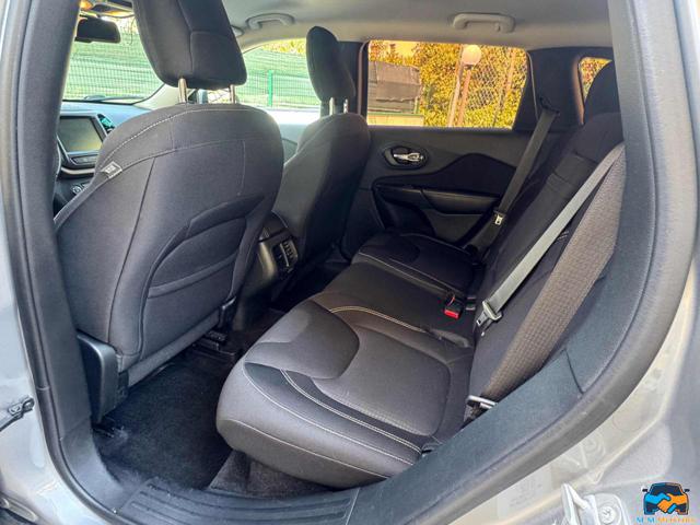 JEEP Cherokee usata, con Sedile posteriore sdoppiato