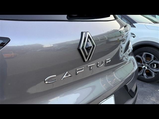 RENAULT Captur usata, con Fari LED