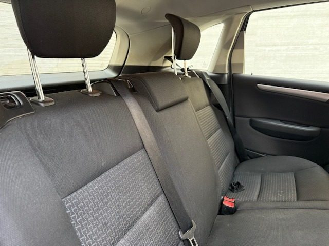 MERCEDES-BENZ B 180 usata, con Climatizzatore