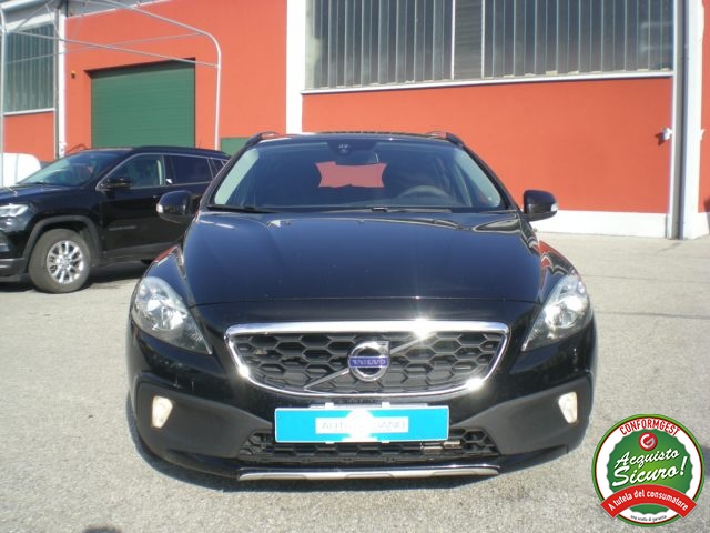 VOLVO V40 Cross Country usata, con Airbag laterali