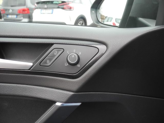 VOLKSWAGEN Golf GTD usata, con Pneumatici da neve