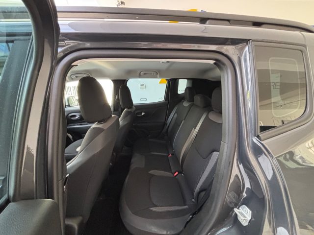 JEEP Renegade usata, con USB