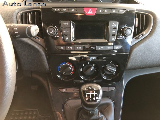 LANCIA Ypsilon usata, con ESP
