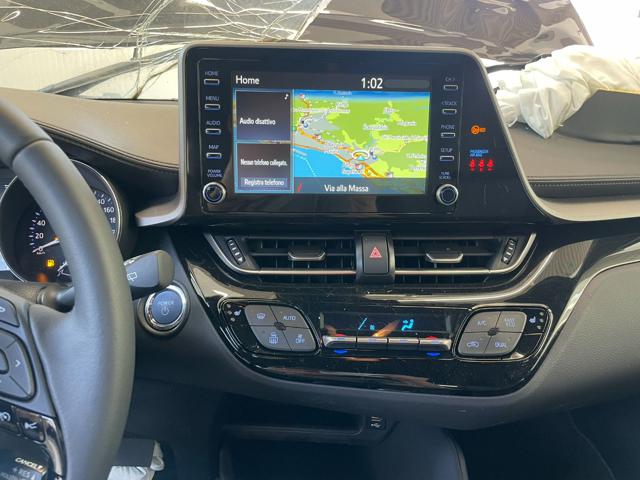 TOYOTA C-HR usata, con Sistema di navigazione