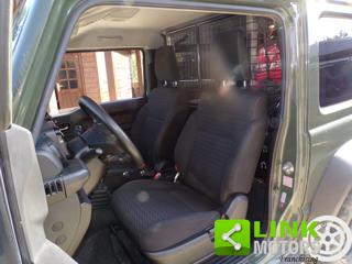 SUZUKI Jimny usata, con Autoradio digitale