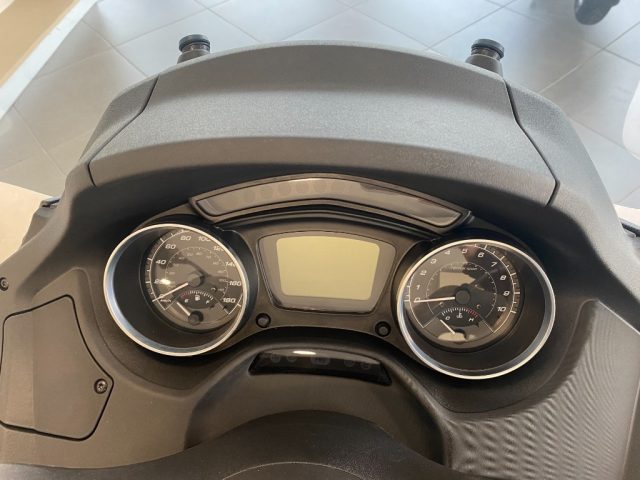 PIAGGIO MP3 usata 5