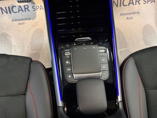 MERCEDES-BENZ GLA 200 usata, con USB