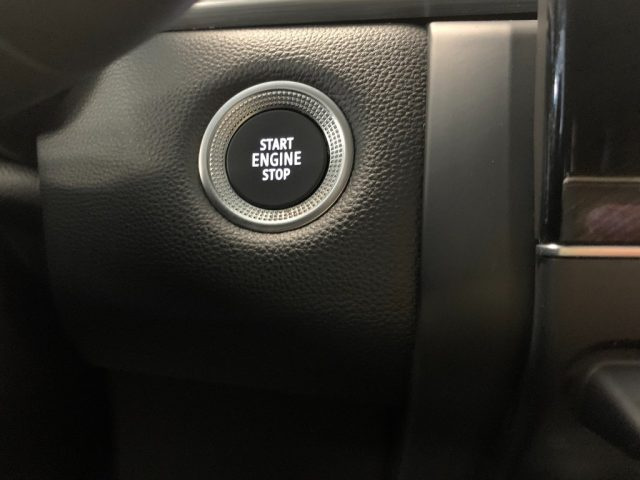 RENAULT Captur usata, con Touch screen