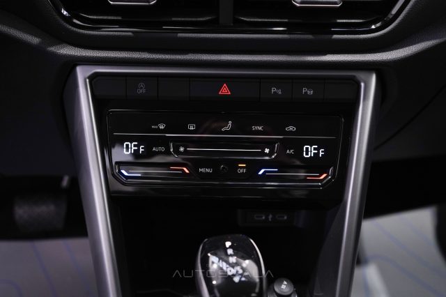 VOLKSWAGEN T-Roc usata, con Volante in pelle