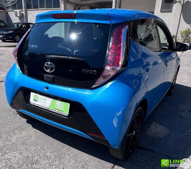 TOYOTA Aygo usata, con Isofix