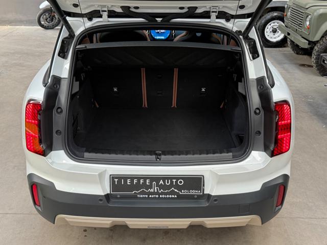 MINI Countryman usata, con Fari LED