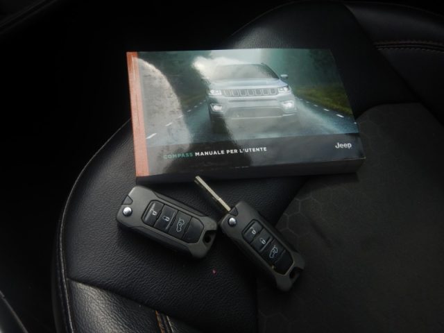 JEEP Compass usata, con Autoradio