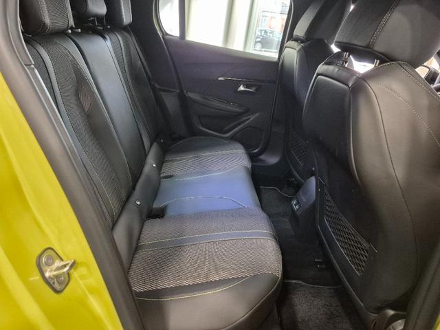 PEUGEOT 208 usata, con Sedile posteriore sdoppiato