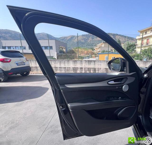 ALFA ROMEO Stelvio usata, con Regolazione elettrica sedili