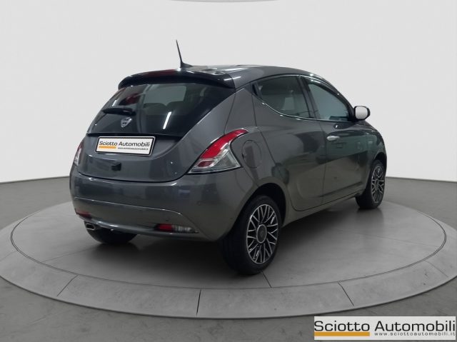 LANCIA Ypsilon usata, con Climatizzatore