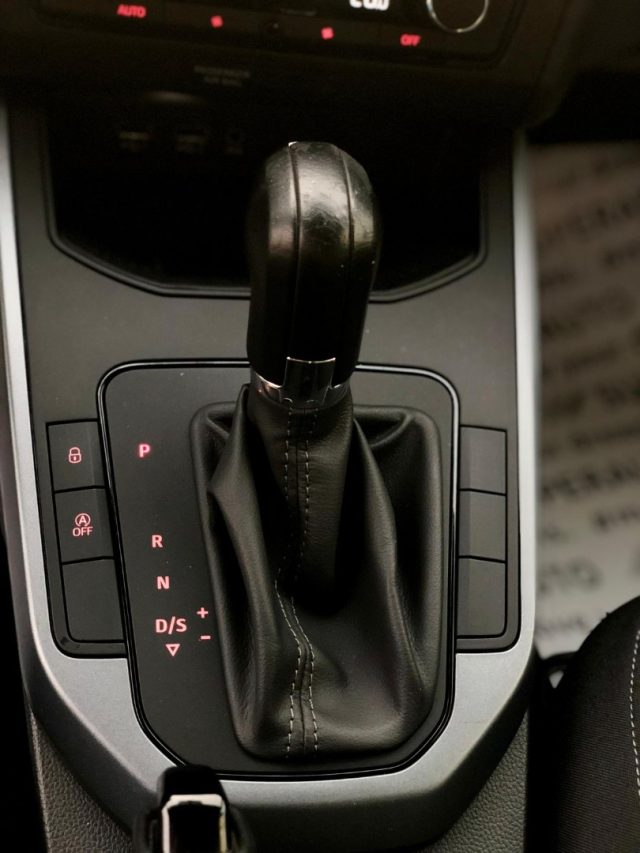 SEAT Arona usata, con Controllo automatico clima