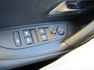 PEUGEOT 2008 usata, con Cruise Control