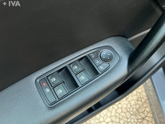 RENAULT Captur usata 22