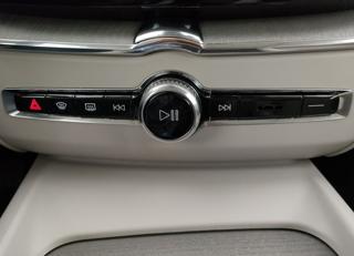 VOLVO XC60 usata, con Touch screen