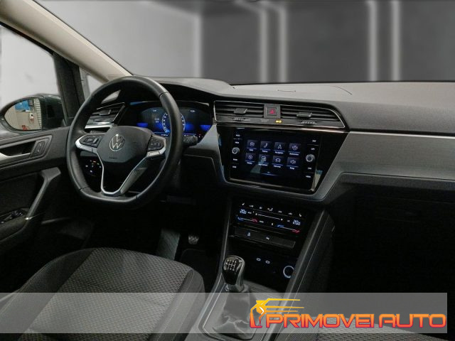 VOLKSWAGEN Touran usata, con Autoradio