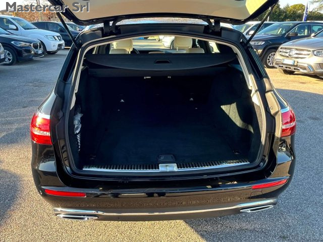 MERCEDES-BENZ E 300 usata, con Volante in pelle