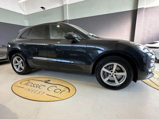 PORSCHE Macan usata, con Park Distance Control