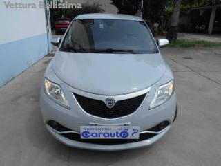 LANCIA Ypsilon usata, con Autoradio