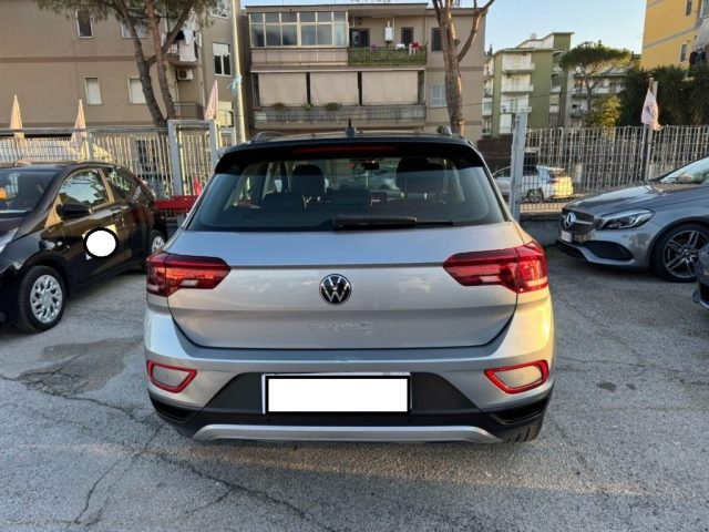 VOLKSWAGEN T-Roc usata, con Autoradio