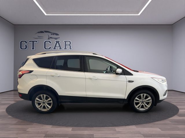 FORD Kuga usata, con Autoradio
