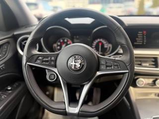 ALFA ROMEO Stelvio usata, con Controllo trazione