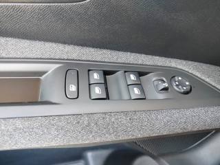 PEUGEOT 3008 usata, con Sensore di pioggia