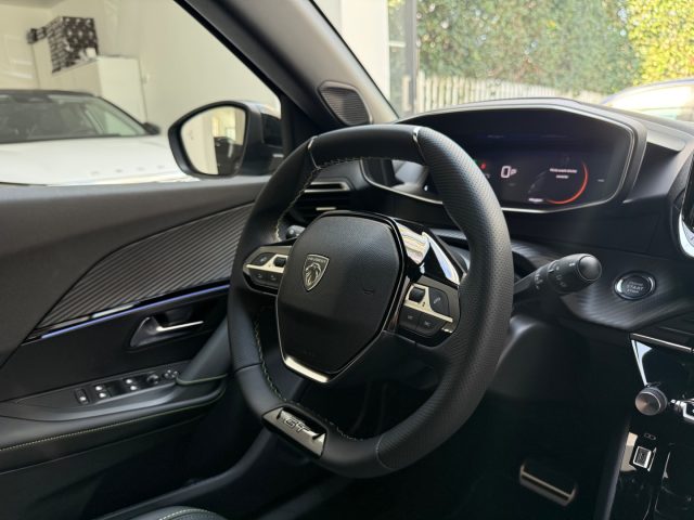 PEUGEOT 2008 usata, con Servosterzo
