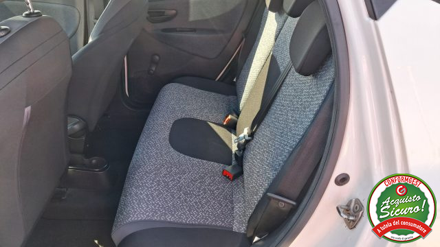LANCIA Ypsilon usata, con Autoradio