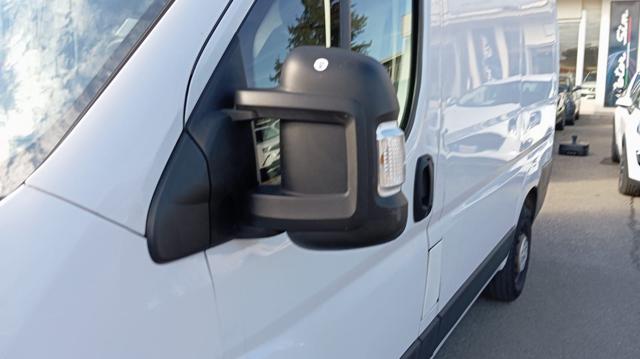 PEUGEOT Boxer usata, con MP3